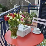 بيت ضيافة Les 5*